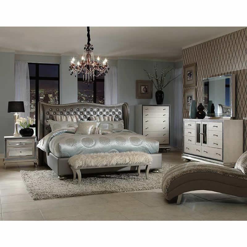Michael Amini Hollywood Swank 8-Drawer Dresser 03050-60-09 IMAGE 4