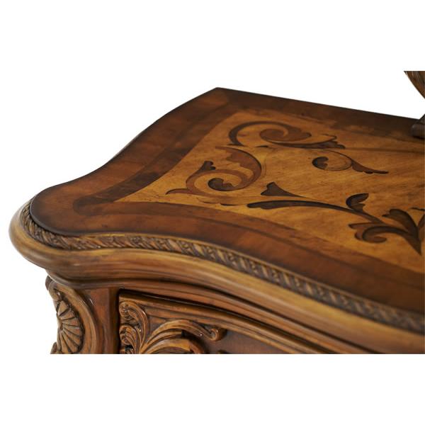 Michael Amini Palais Royale 8-Drawer Dresser 71050-60-35 IMAGE 7