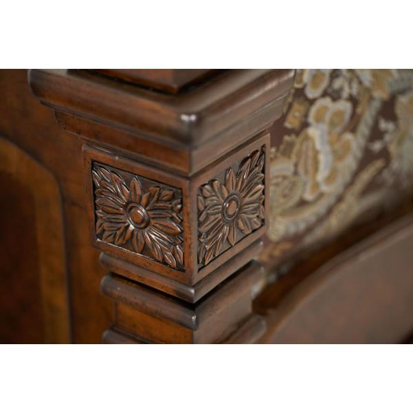 Michael Amini Windsor Court King Mansion Bed 70000EKMB-54 IMAGE 9