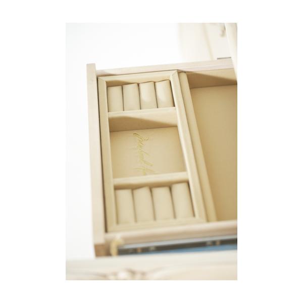 Michael Amini Lavelle 6-Drawer Dresser 54050-60-04 IMAGE 3
