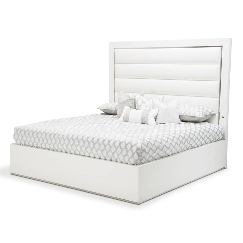 Michael Amini State St. Queen Upholstered Panel Bed 9016000QNP-116 IMAGE 1