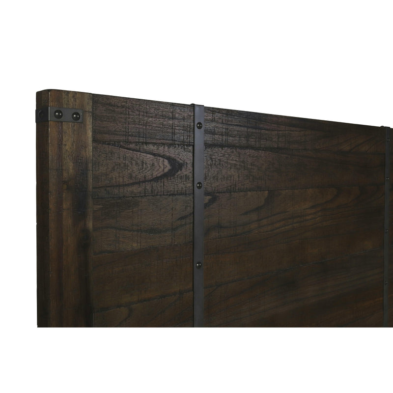 New Classic Furniture Galleon Queen Panel Bed B1111-310/B1111-320/B1111-330 IMAGE 5