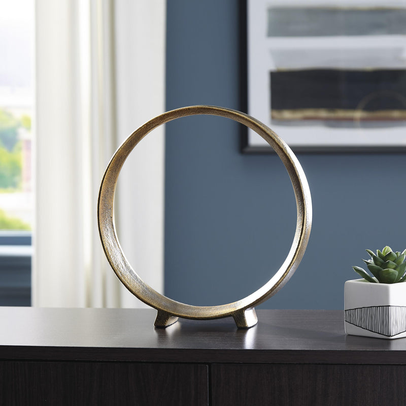  Signature Design by Ashley Ryandale A2000499 Sculpture IMAGE 3