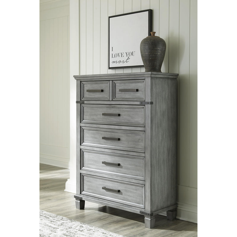Signature Design by Ashley Russelyn 6-Drawer Chest B772-46 IMAGE 5