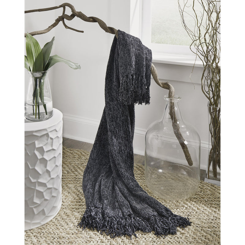 Signature Design by Ashley Tamish A1001027 Throw IMAGE 3