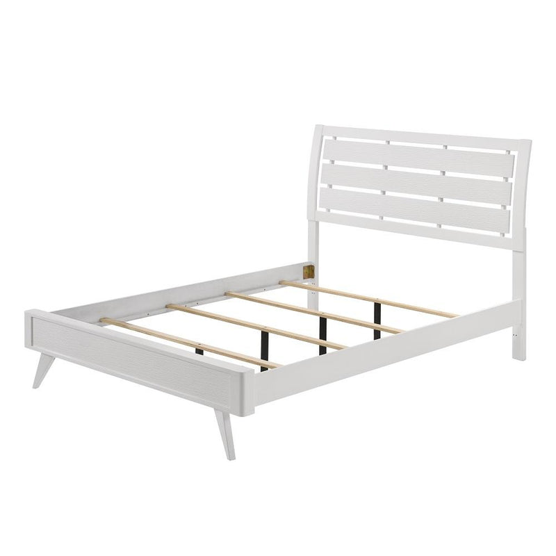 Acme Furniture Cerys King Panel Bed BD01557EK IMAGE 1