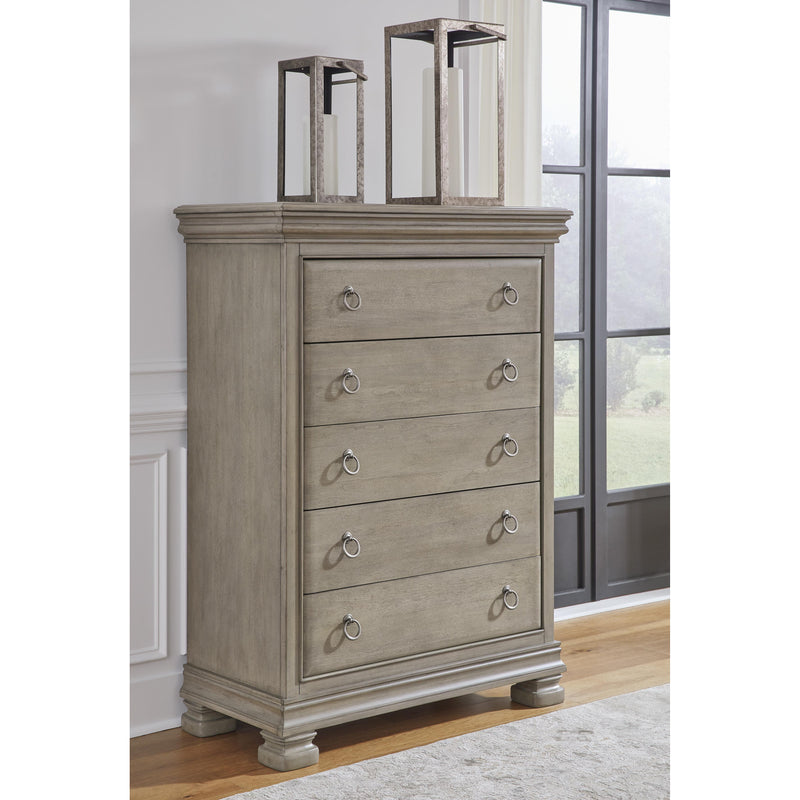 Signature Design by Ashley Lexorne B924-46 Five Drawer Chest IMAGE 6