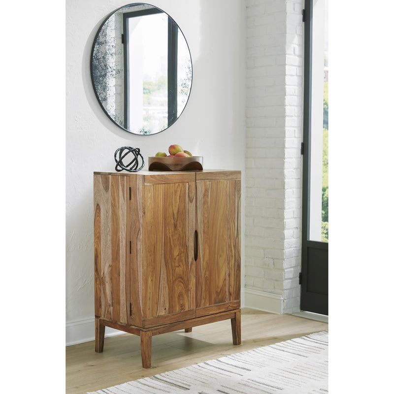  Signature Design by Ashley Dressonni D790-66 Bar Cabinet IMAGE 6