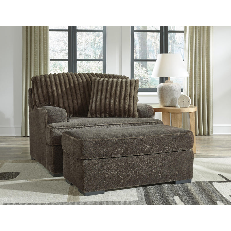 Benchcraft Aylesworth 53702U1 Oversized Chair and Ottoman IMAGE 1