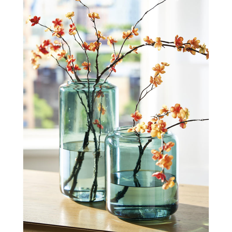  Signature Design by Ashley Inisland A2000798 Vase IMAGE 3