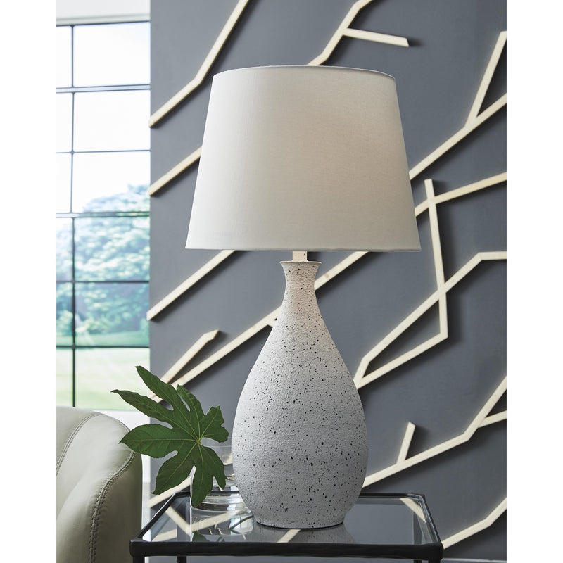  Signature Design by Ashley Wyattford L207614 Metal Table Lamp IMAGE 2